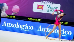 putinati ferrara horodnycha polina   cerchio sfe02502 copia simone ferraro ph copia